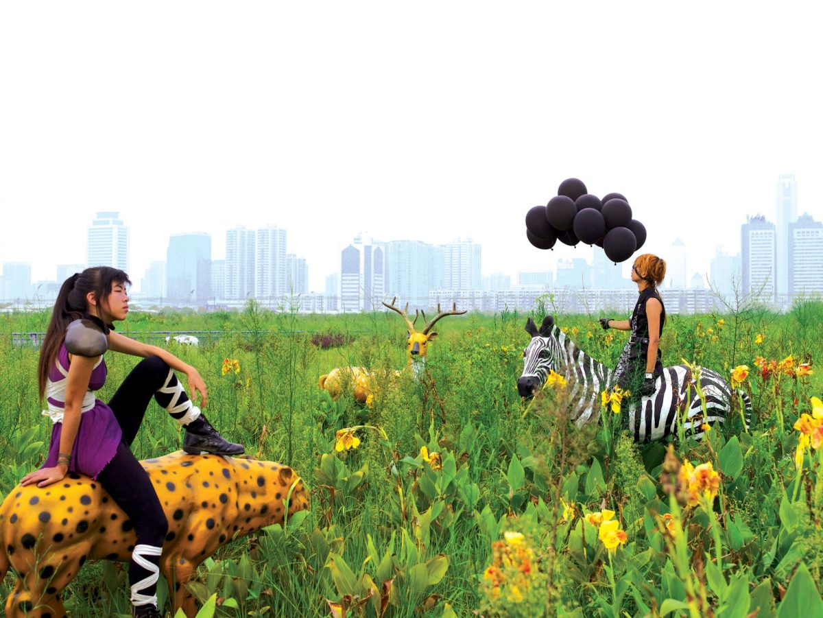 11_cosplayers-a-mirage-2004-inkjet-print-75x100cm_3fc53f59